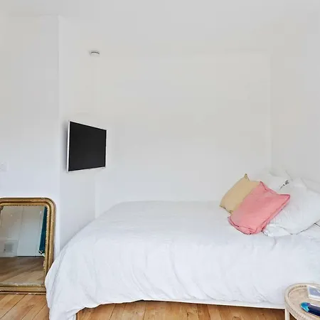Superbe Studio Avec Grande Terrasse