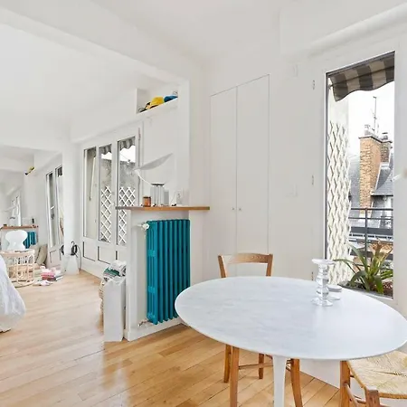 Superbe Studio Avec Grande Terrasse Париж